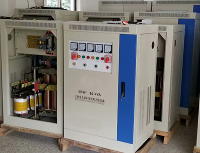 穩(wěn)壓器_SBWL-900KVA 304-456/380v 三相全自動補償式